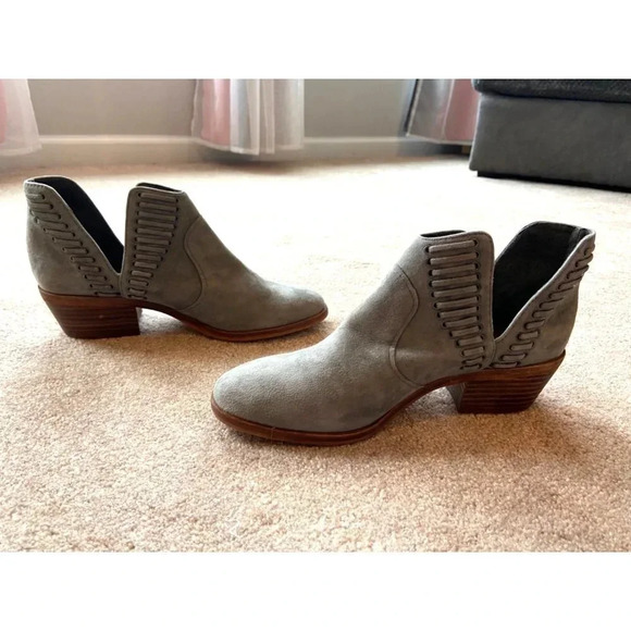 Vince Camuto Pevista Gray Booties Size 6.5 - Picture 3 of 9